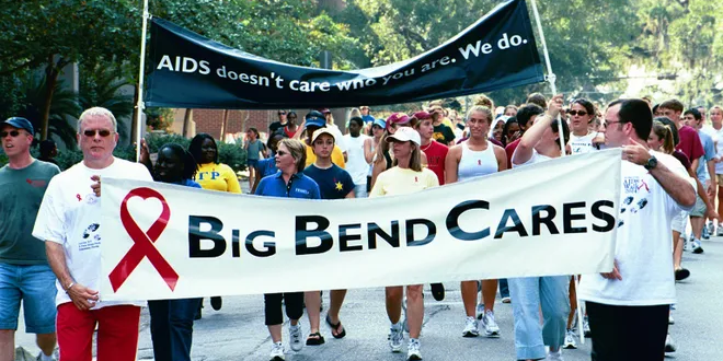 84316572007 aids walk pic